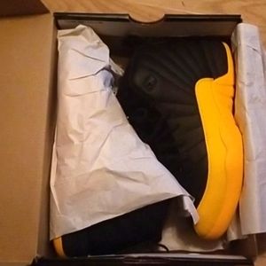 Jordan 12 Retro shoes
